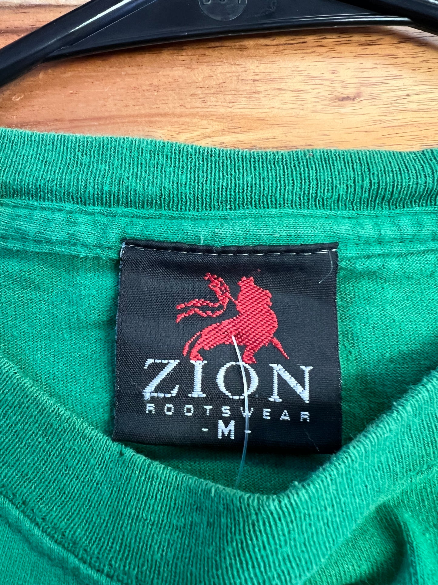 2005 Bob Marley Licensed Zion Rootswear Vintage Green/Yellow Tee size m