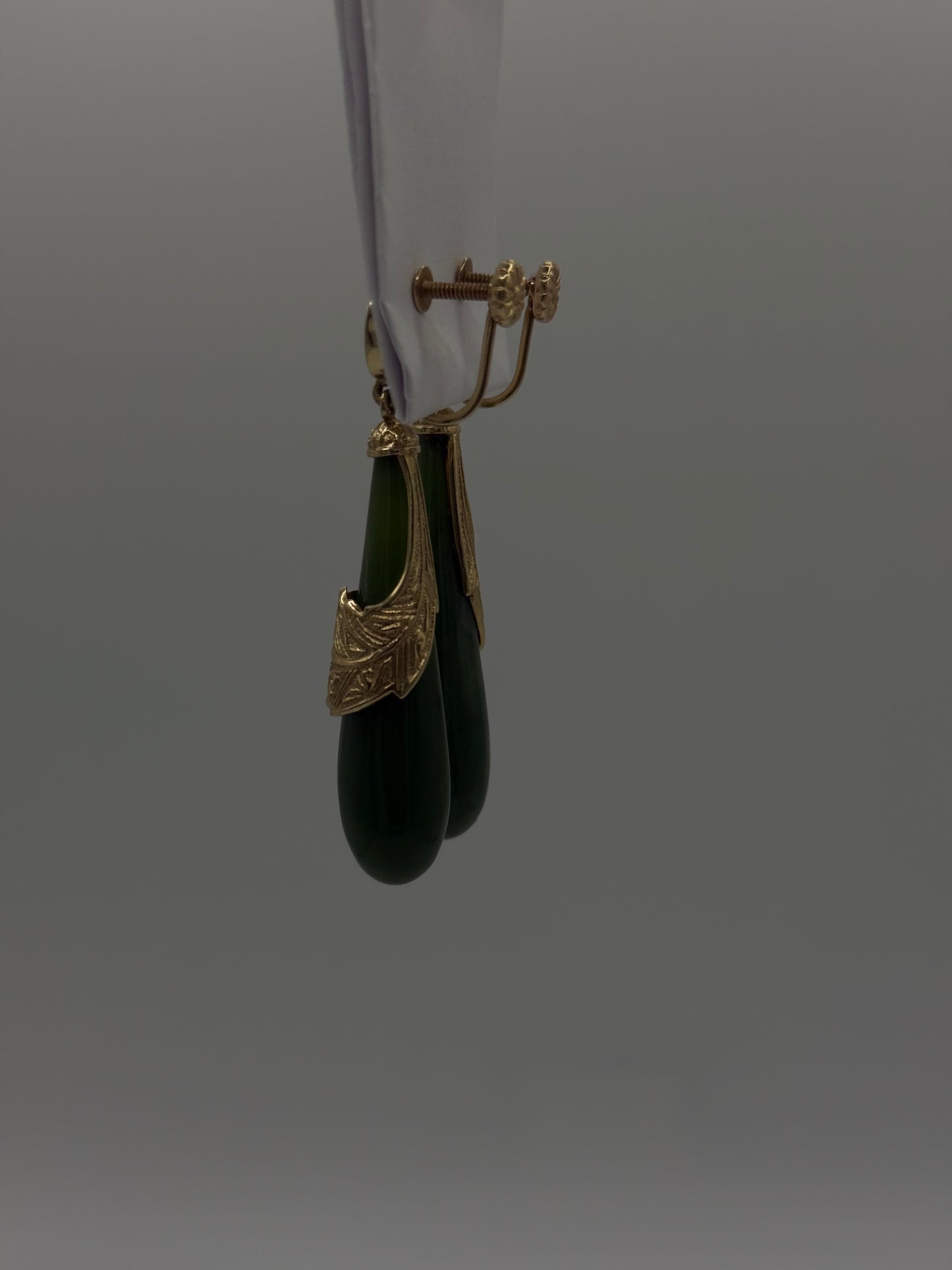Vintage Jade and Gold Dangle Earrings