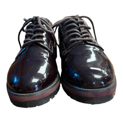 Nine West EUC Vegan Leather Deep Red Oxfords, size 8.5