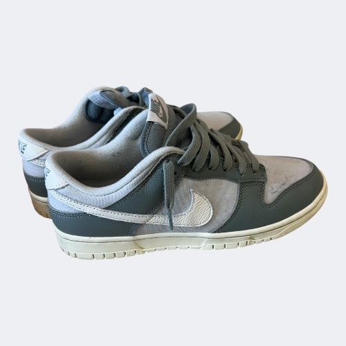 Nike Dunk Low SE Mica Green size 8.5/10