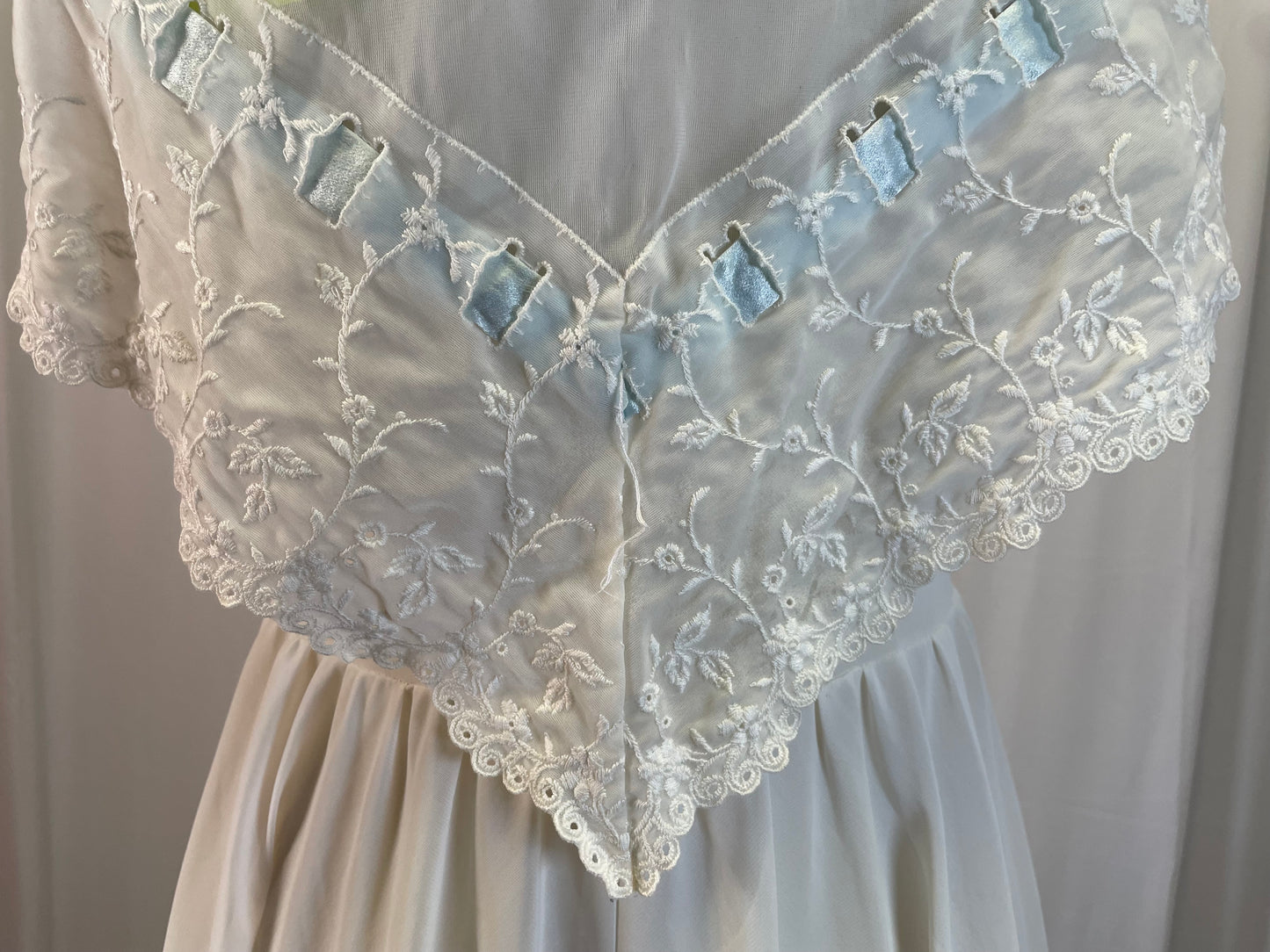 Vintage 60s/70s A-line Nightie