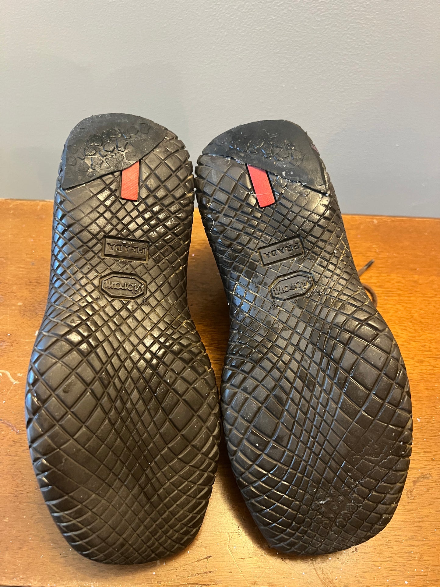 Vintage Prada Sneakers - sz 37.5