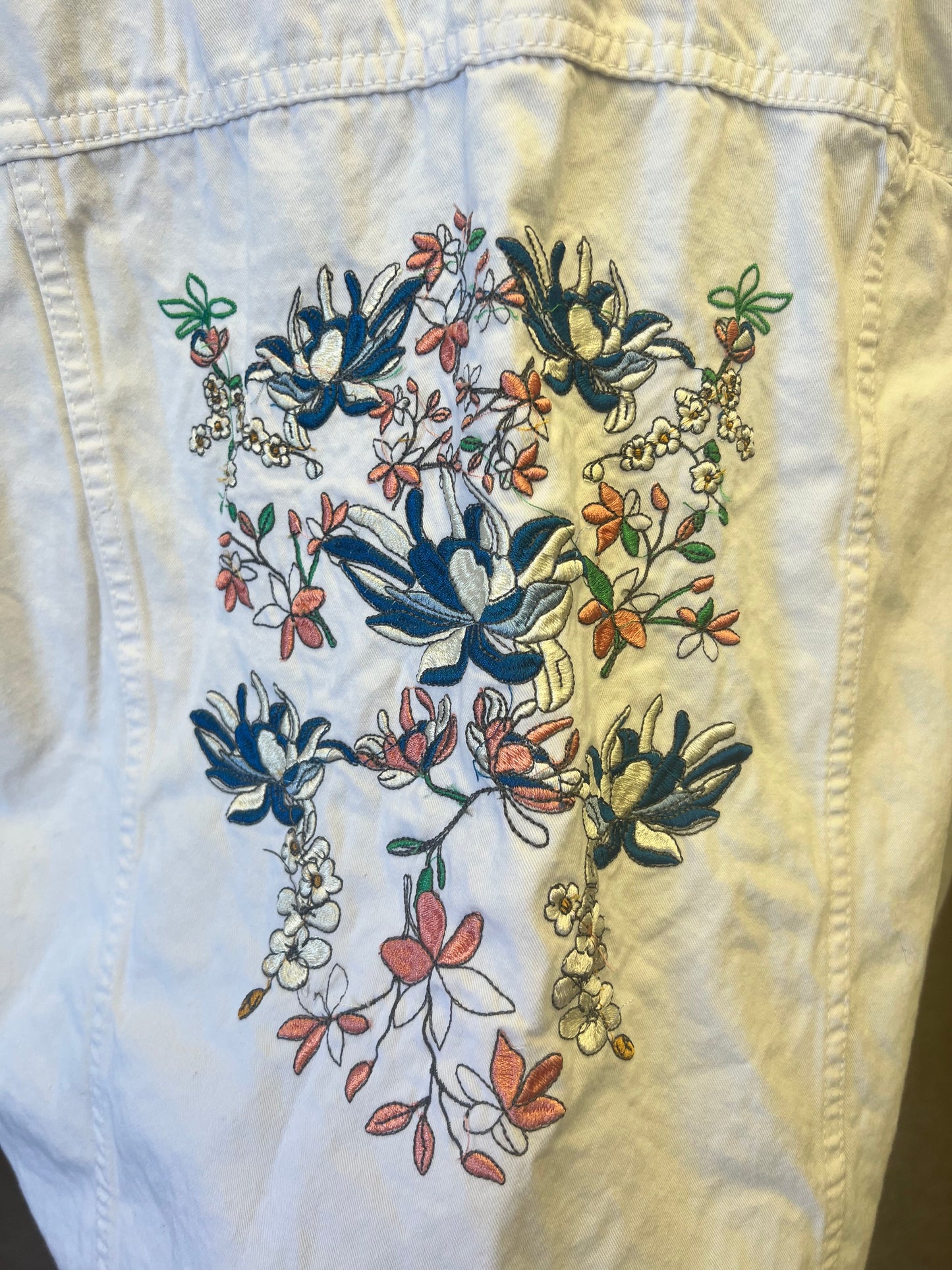 Vintage White Embroidered Jean Jacket, size L