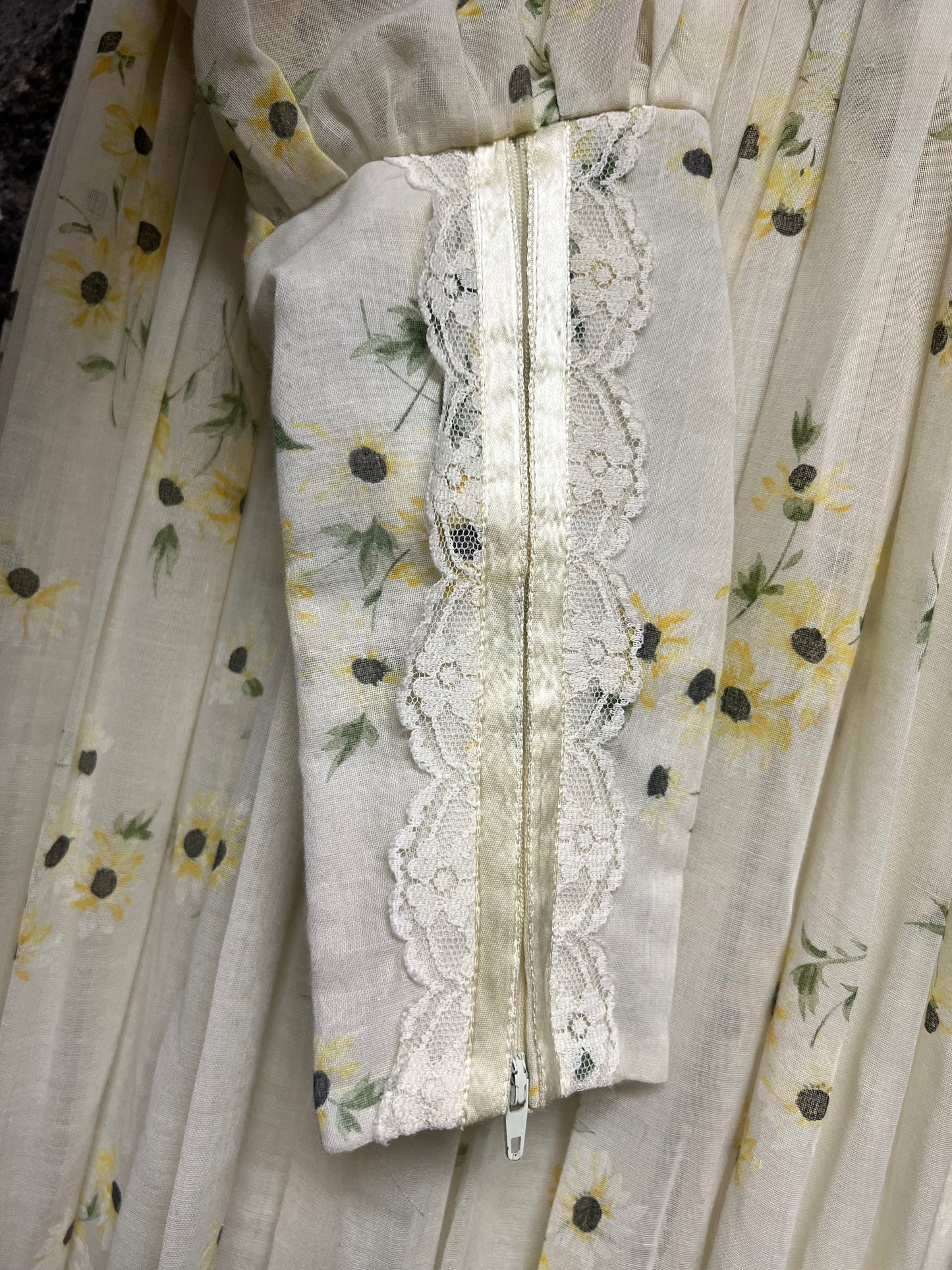 Vintage 70’s Gunne Sax Dress, size 9