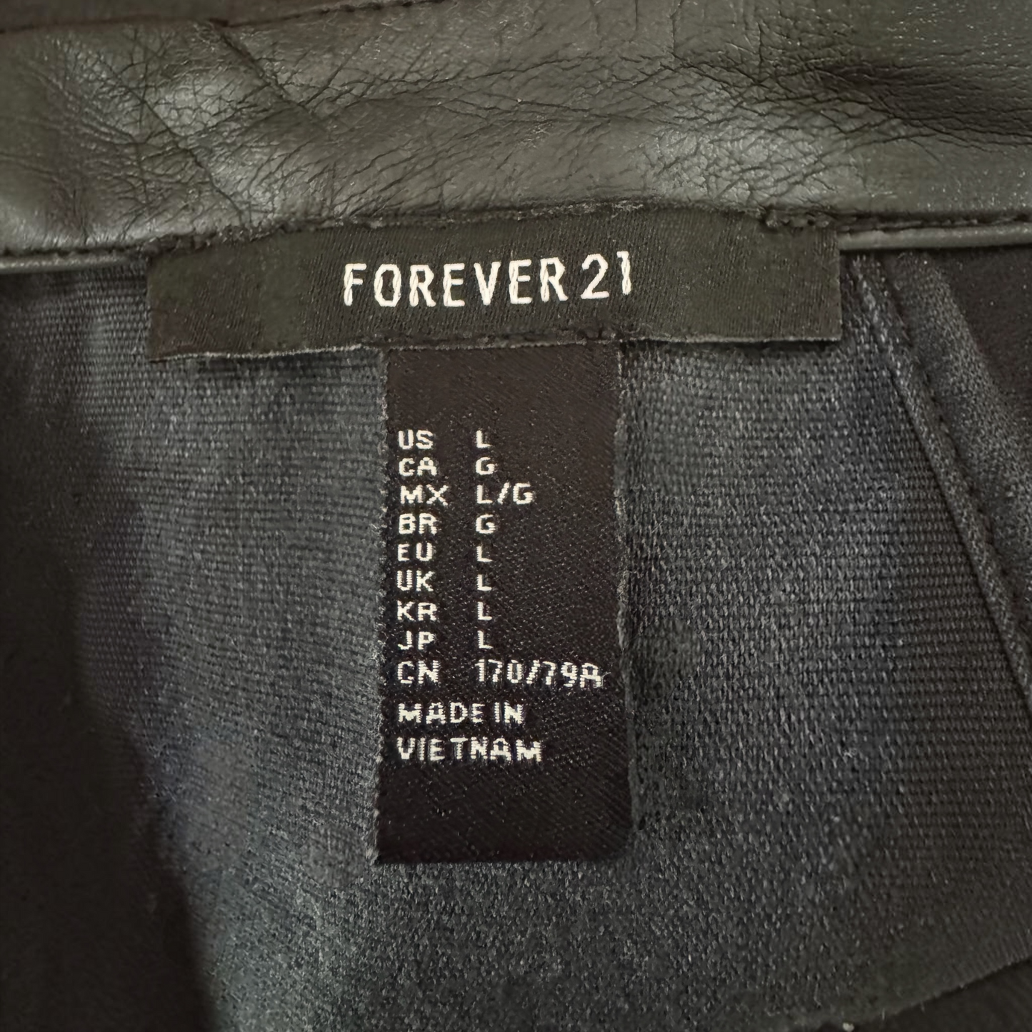 Forever 21 Faux Leather | Vegan Leather | Black Mini Skirt, Size Large