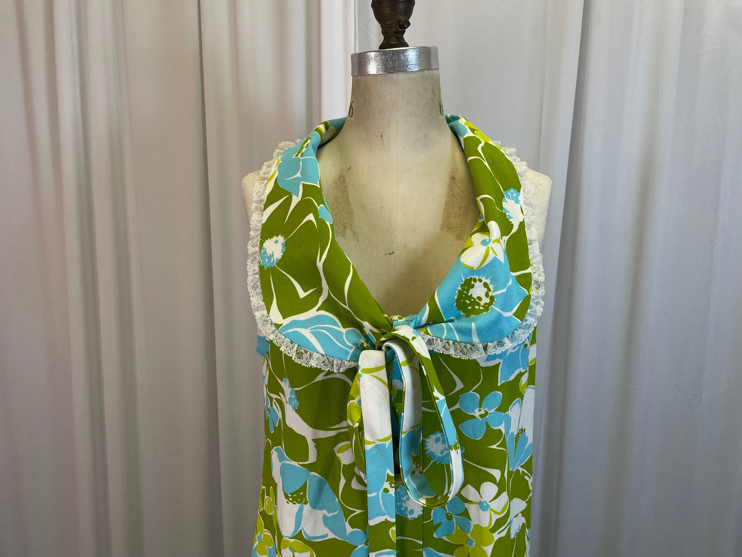 Tropical 1960s Long Sleeveless Floral Dress, size m/l