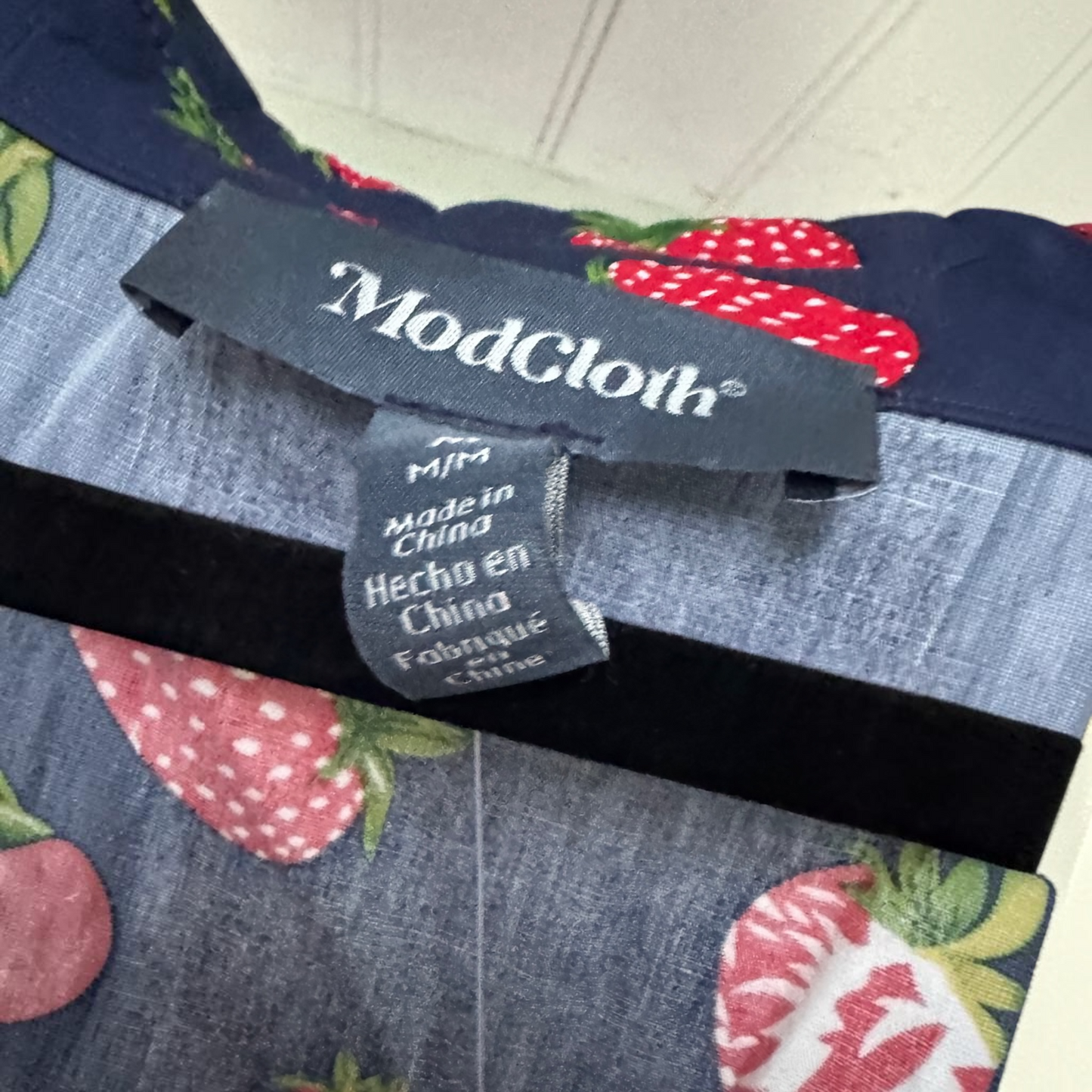NWT ModCloth Strawberry Print Button-Front Midi Dress – Navy Blue – Size M