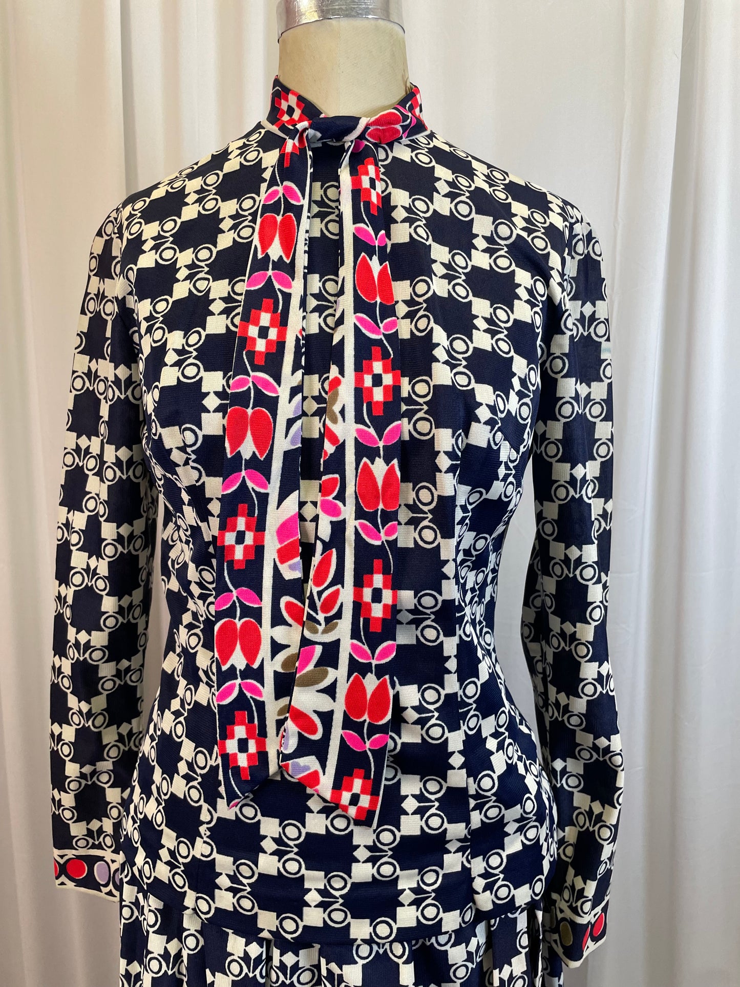 Vintage 70s Matching 2-Piece Top and Skirt