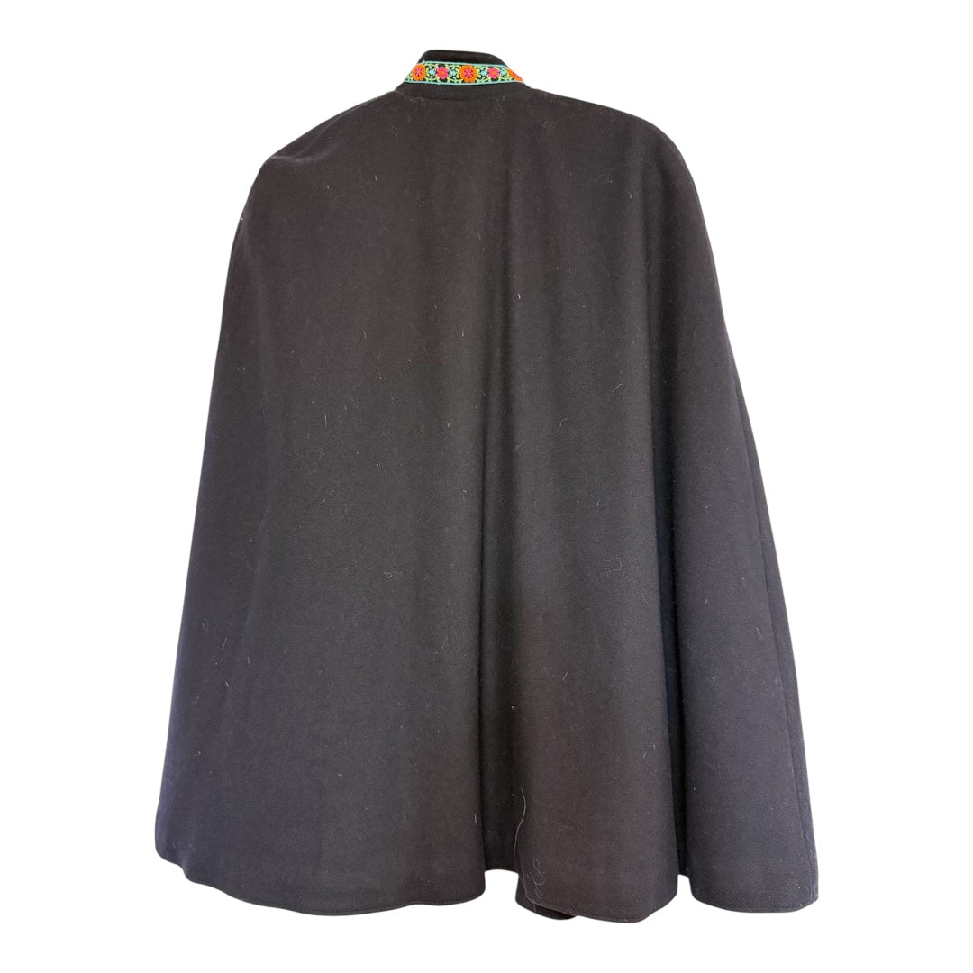 Rare 1940s Nurse’s Cape