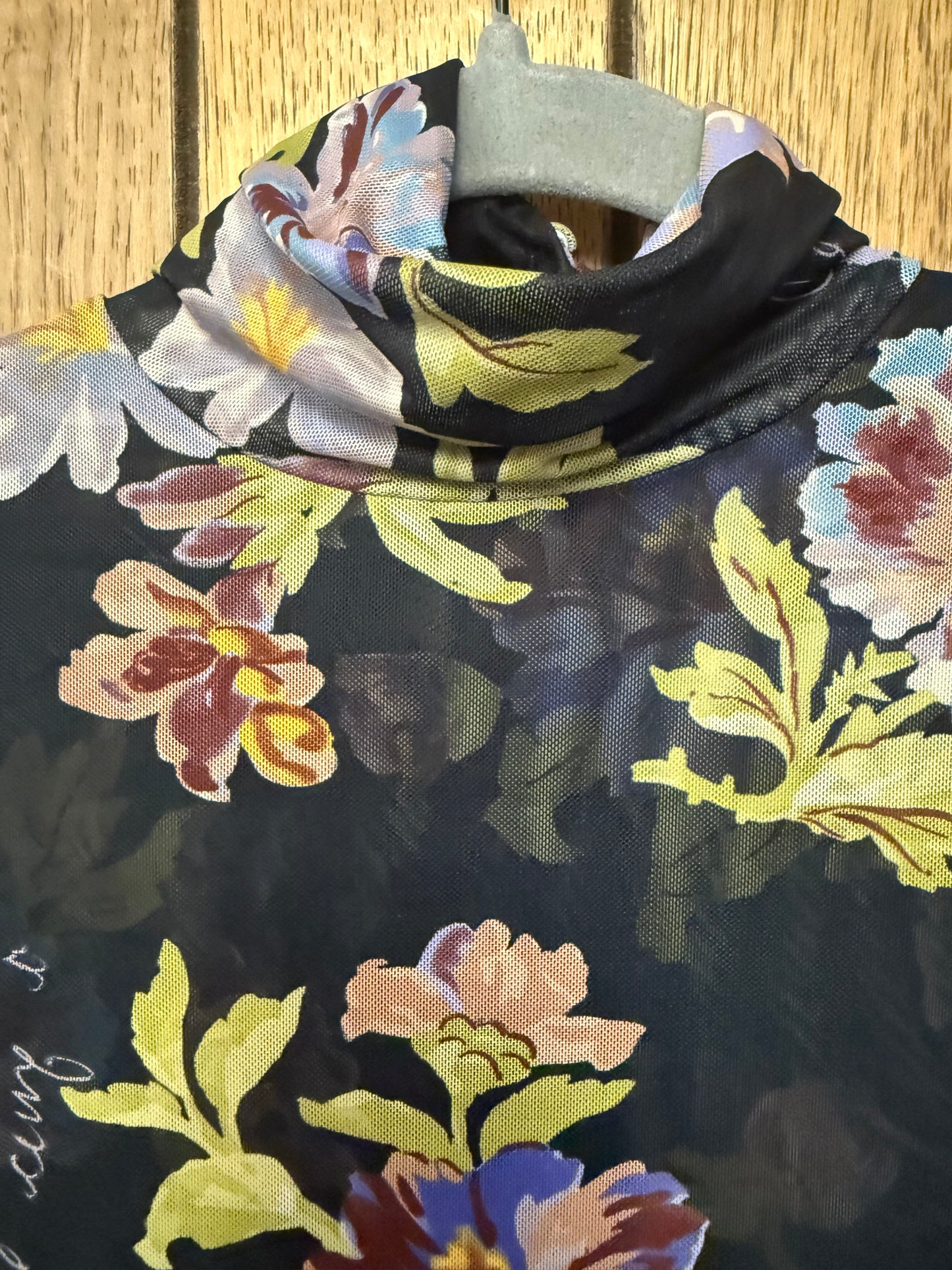 NWT Cinq a Sept Sheer Floral Top