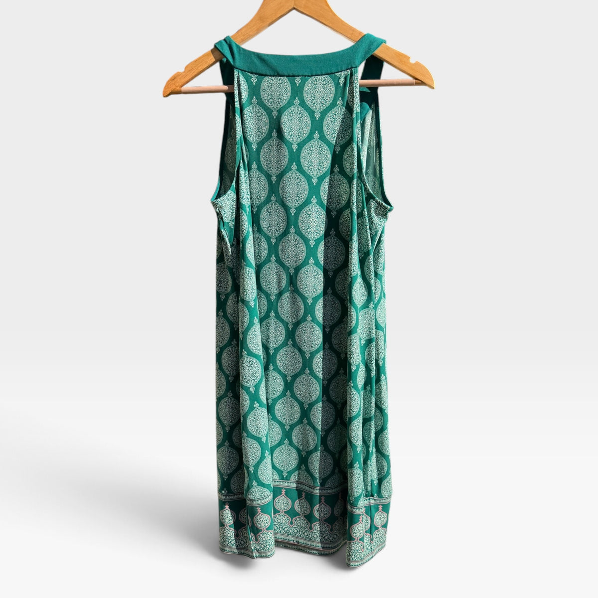 Magnolia Grace Green Alhambra Geometric V-Neck Shift Dress, Size MP