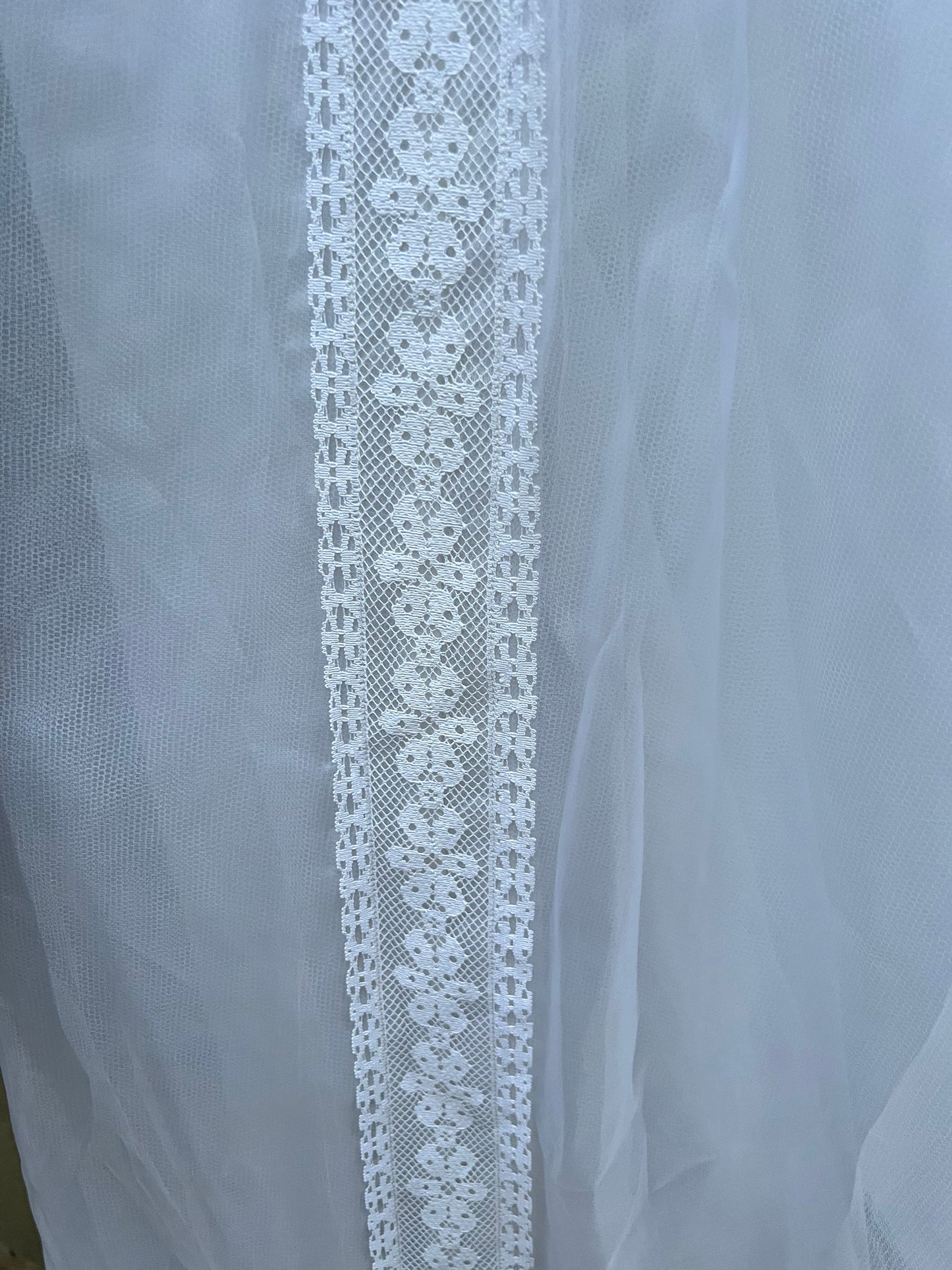 Vintage 70s Wedding Dress, Prairie-style, lace, with train, size s