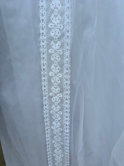 Vintage 70s Wedding Dress, Prairie-style, lace, with train, size s
