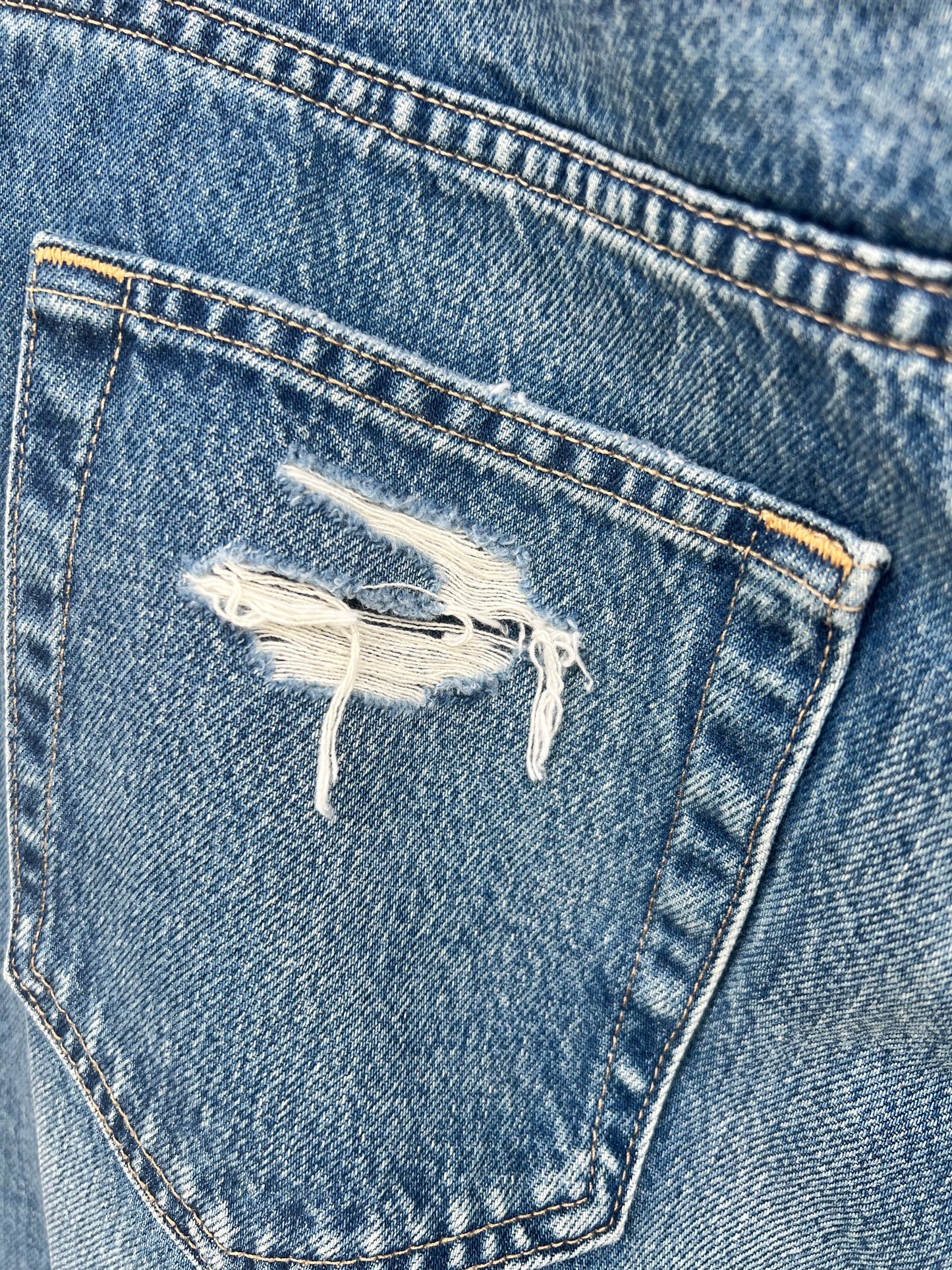 NWT Gap Cheeky Straight Denim Jeans, size 33/16