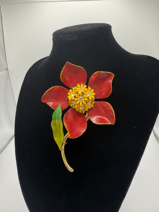 Vintage 60s Enamel Flower Pin