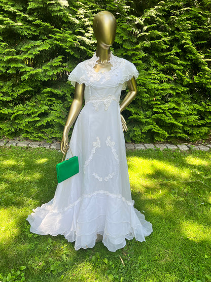Vintage 1970’s Wedding Gown, size small
