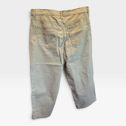 Gloria Vanderbilt, Amanda Cloud Twill Capri Pants, Khaki Green, Size 12