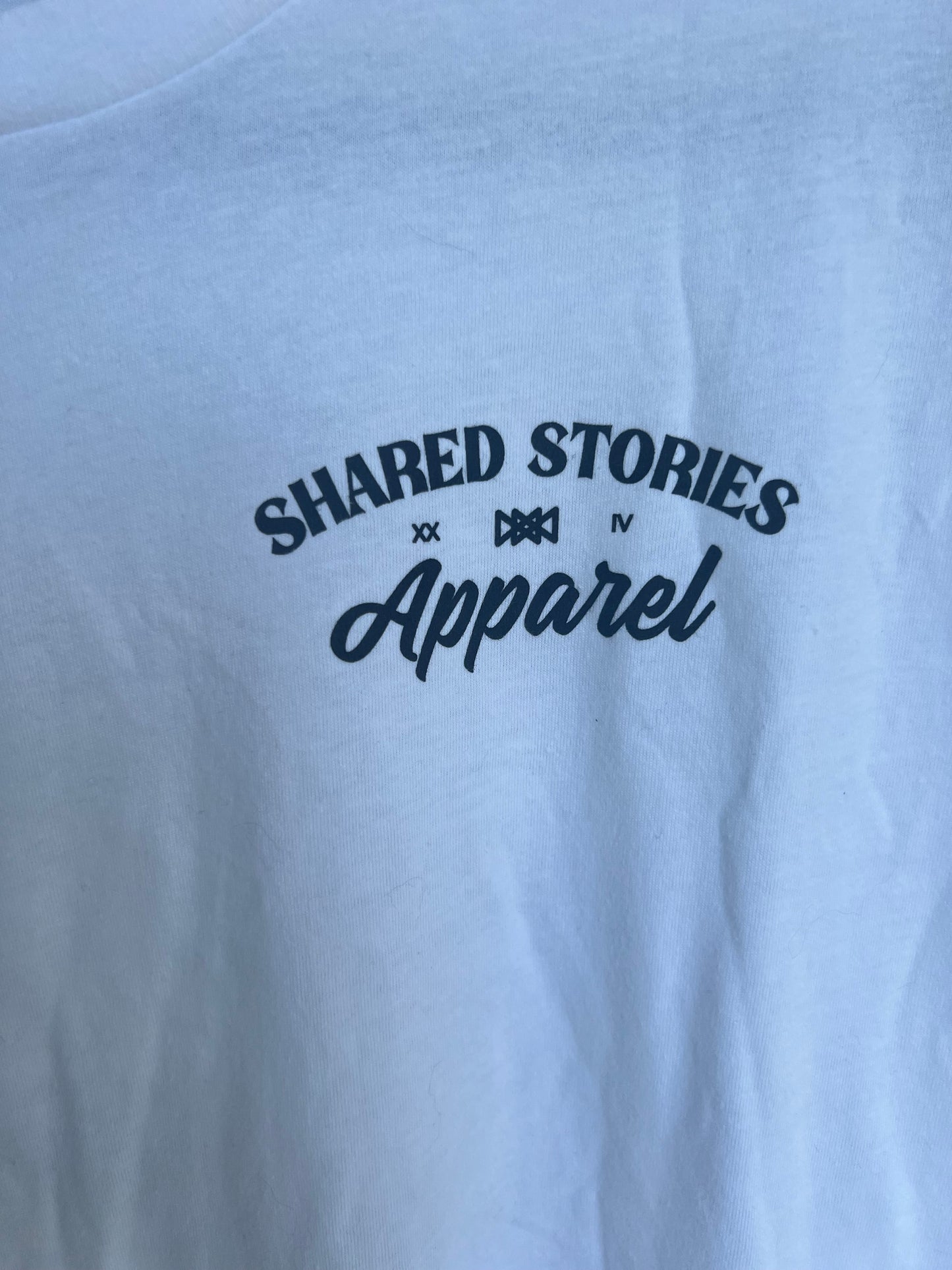 Shared Stories Apparel EUC ‘Til Death Do Us PART Skeleton Art Gallery Graphic T-Shirt, Size L