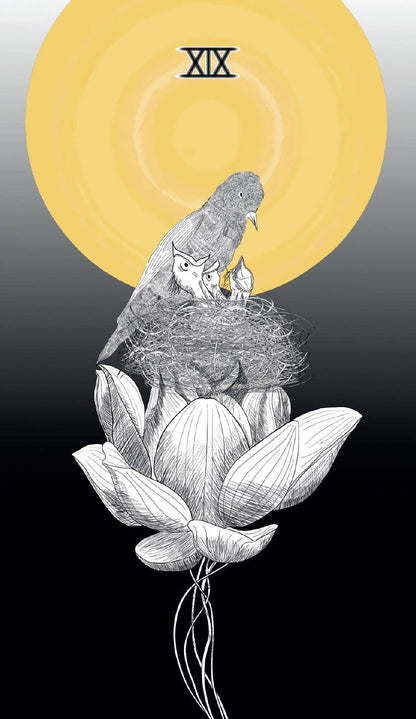 Sacred Web Tarot, The: Jannie Bui Brown