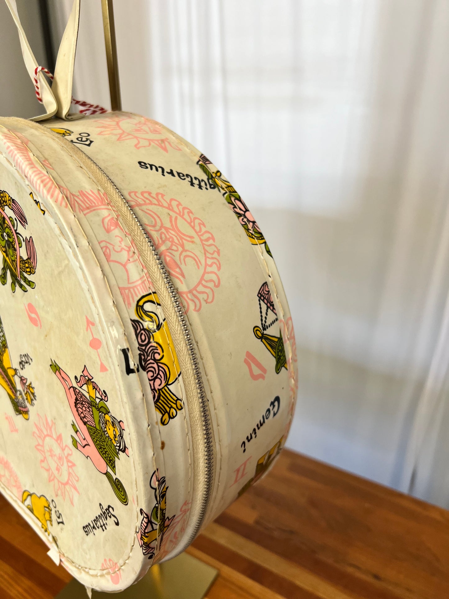 Vintage 60s/70s Zodiac Travel Case