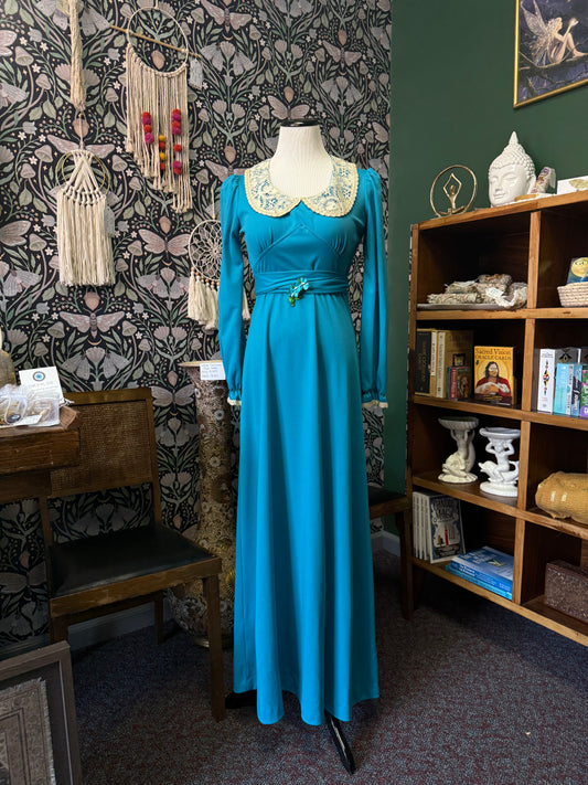 Vintage 60s/70s Lace Collar Dress