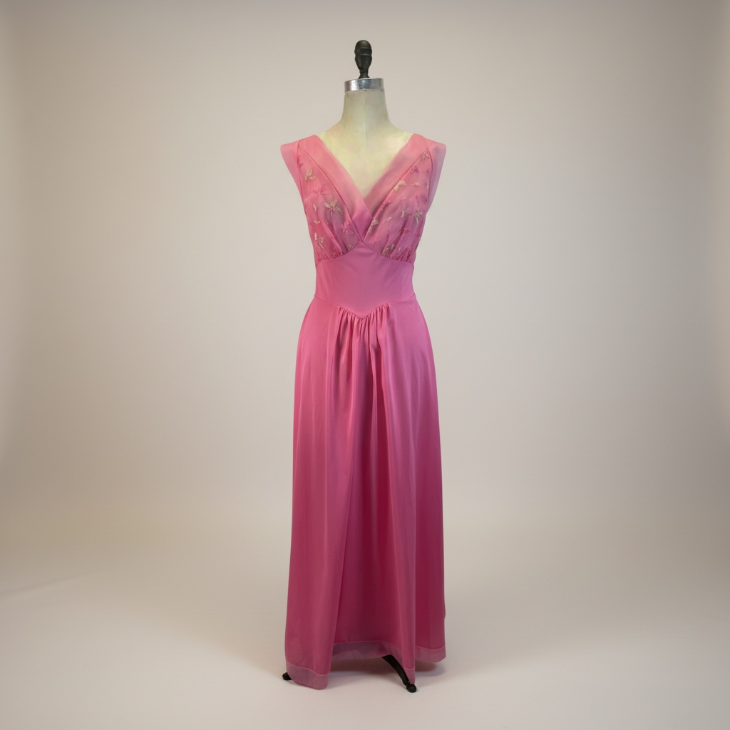 Vintage 60’s Glam Long Pink Nightgown, size small