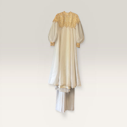Amazing 1960’s Bohemian Bride Wedding Gown, size s