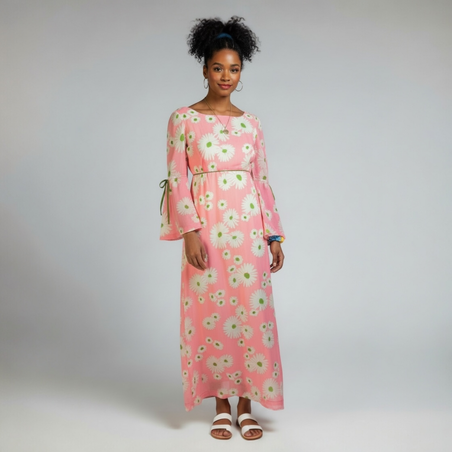 Vintage Mildred’s of Hawaii 60's/70's Pink Daisy Dress, size s