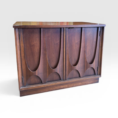 Mid Century Modern Walnut Nightstands Pair | Sculpted Wood MCM End Tables