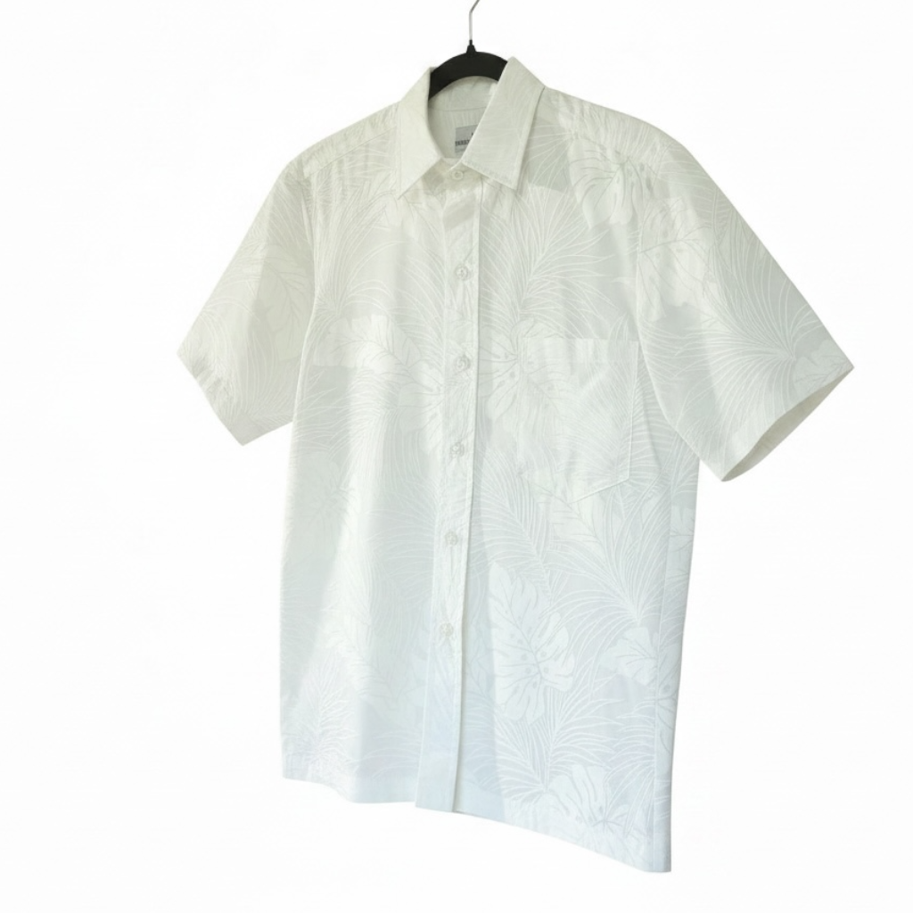 T&L Muumuu Factory Minimalist White Floral Hawaiian Aloha Shirt, Size S/M