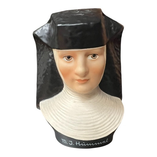 Vintage Hummel Goebel Nun Figurine1978