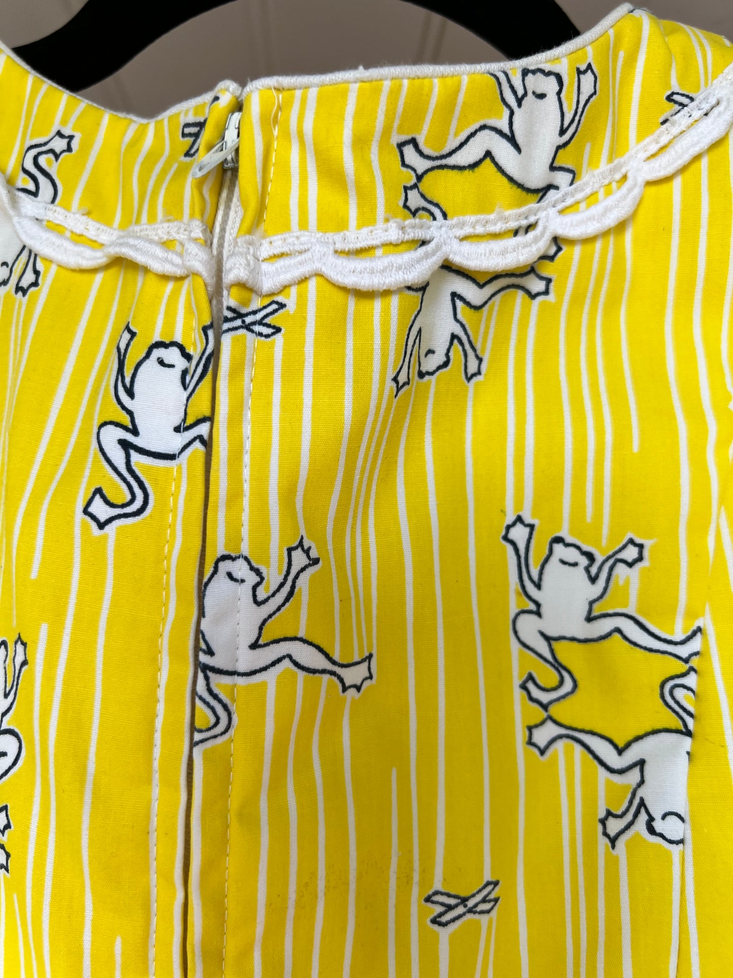 Vintage 70s Frog Tog Dress With Adorable Frog Cottagecore Pattern, Size S