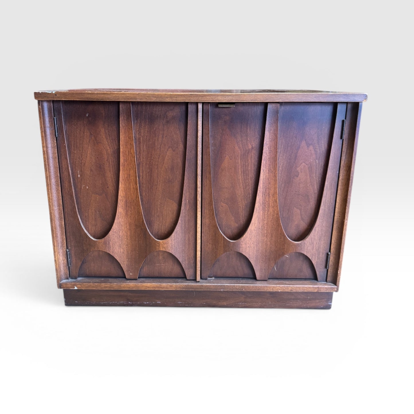 Mid Century Modern Walnut Nightstands Pair | Sculpted Wood MCM End Tables