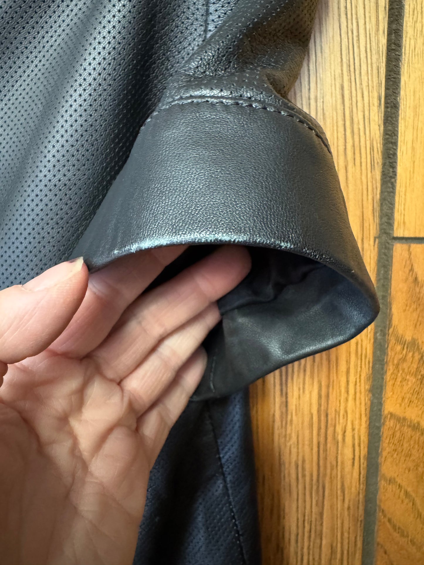 Anine Bing Leather T-shirt - size xs