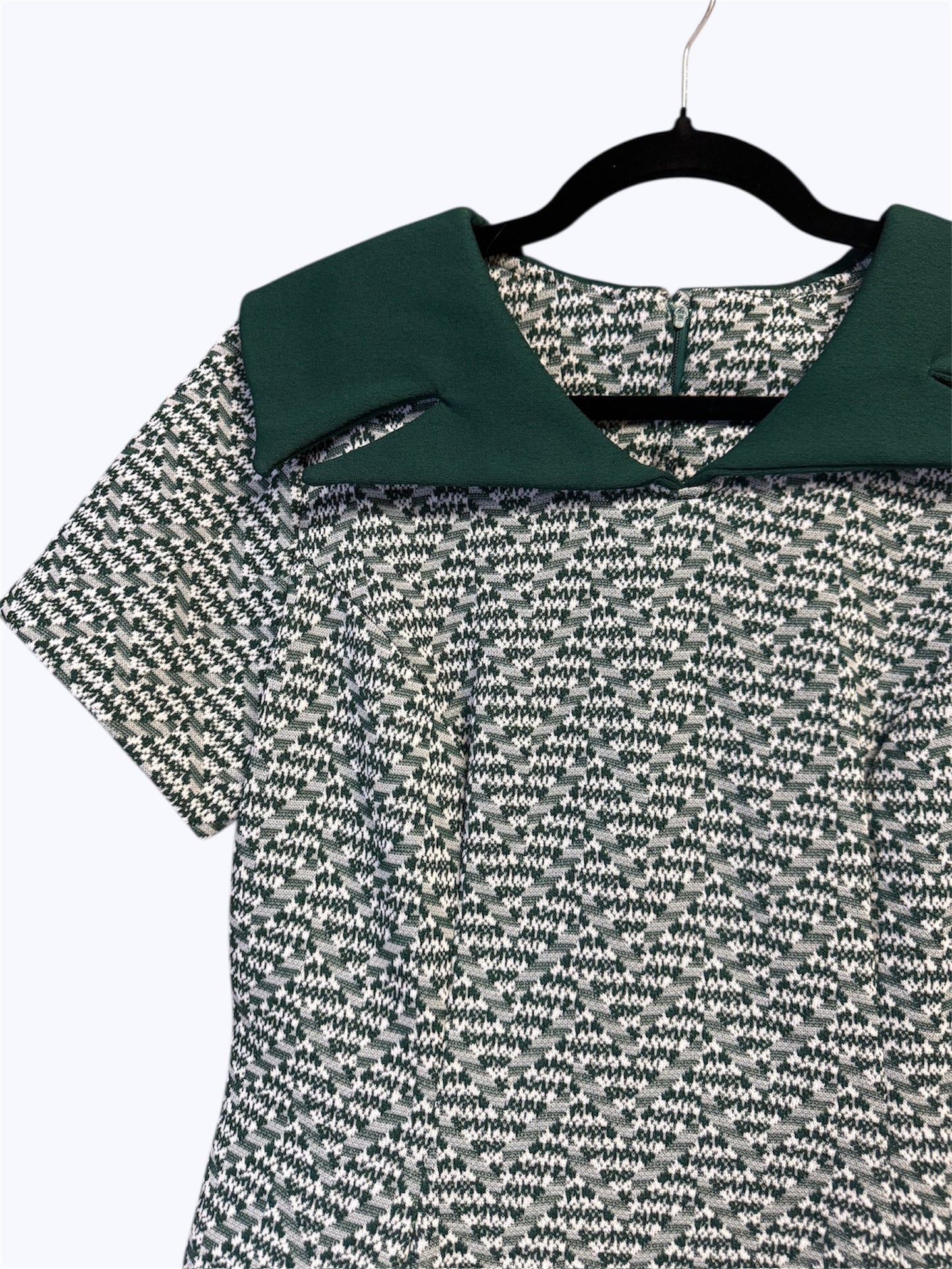 1970s Green and White Mini Dress With Oversized Collar, size m