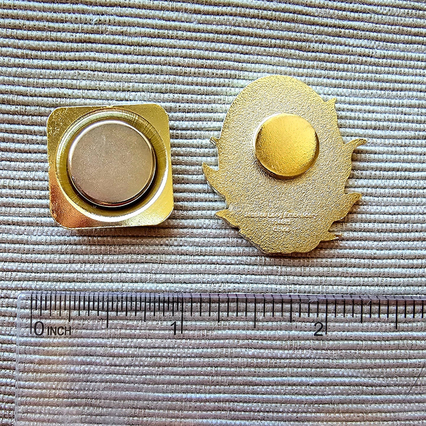 Black Cat Enamel Needle Minder