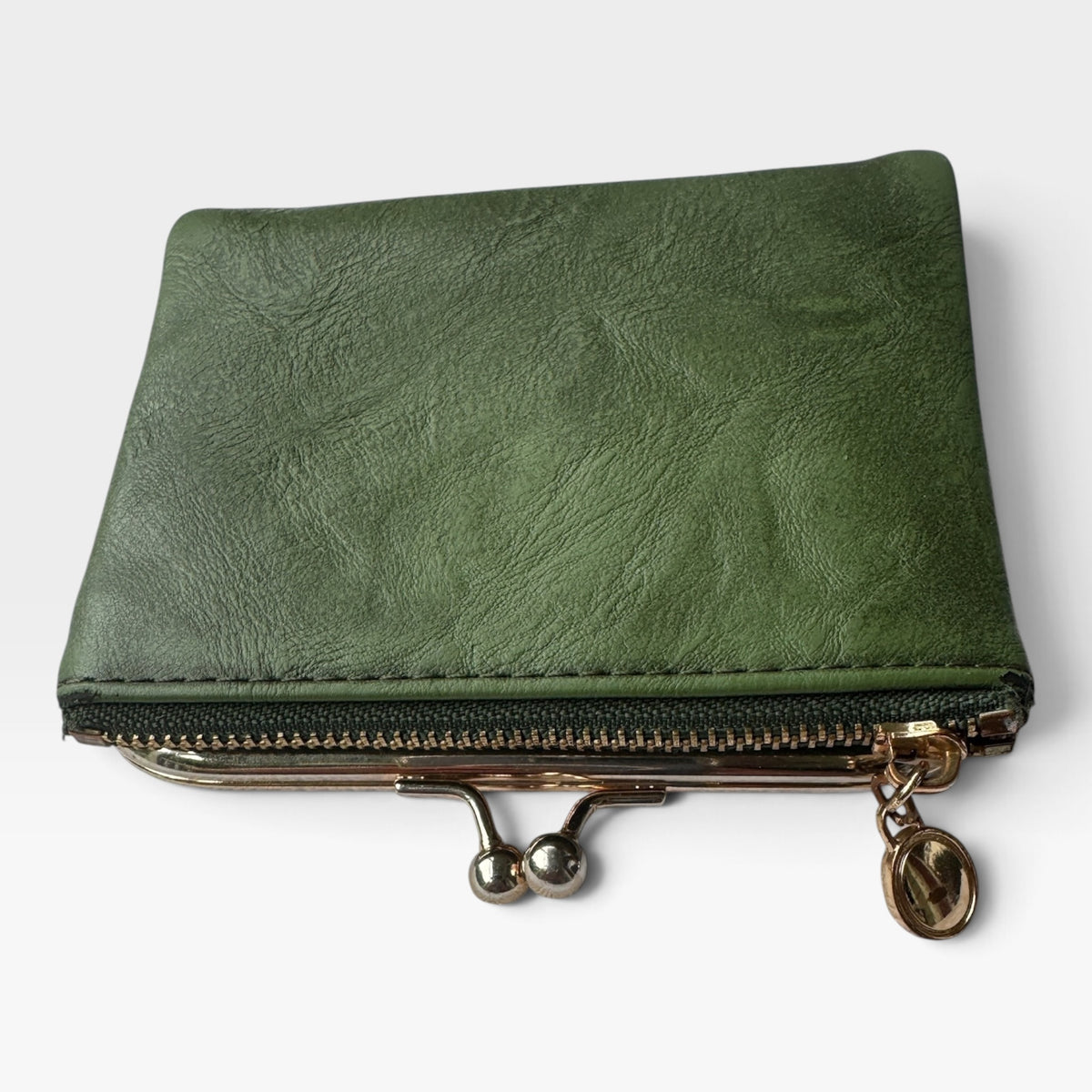 Olive Green Vintage-Style Kiss-Lock Wallet / Coin Purse, Pre-Owned, Unused
