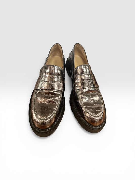 Stuart Weitzman Parker EUC Metallic Women’s Loafers, Size 8.5