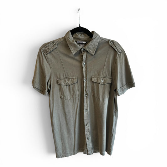 Vintage Y2K H&M Men’s Short Sleeve Casual Button Down Shirt, size m