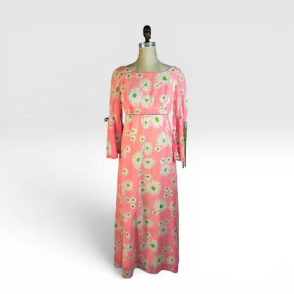 Vintage Mildred’s of Hawaii 60's/70's Pink Daisy Dress, size s