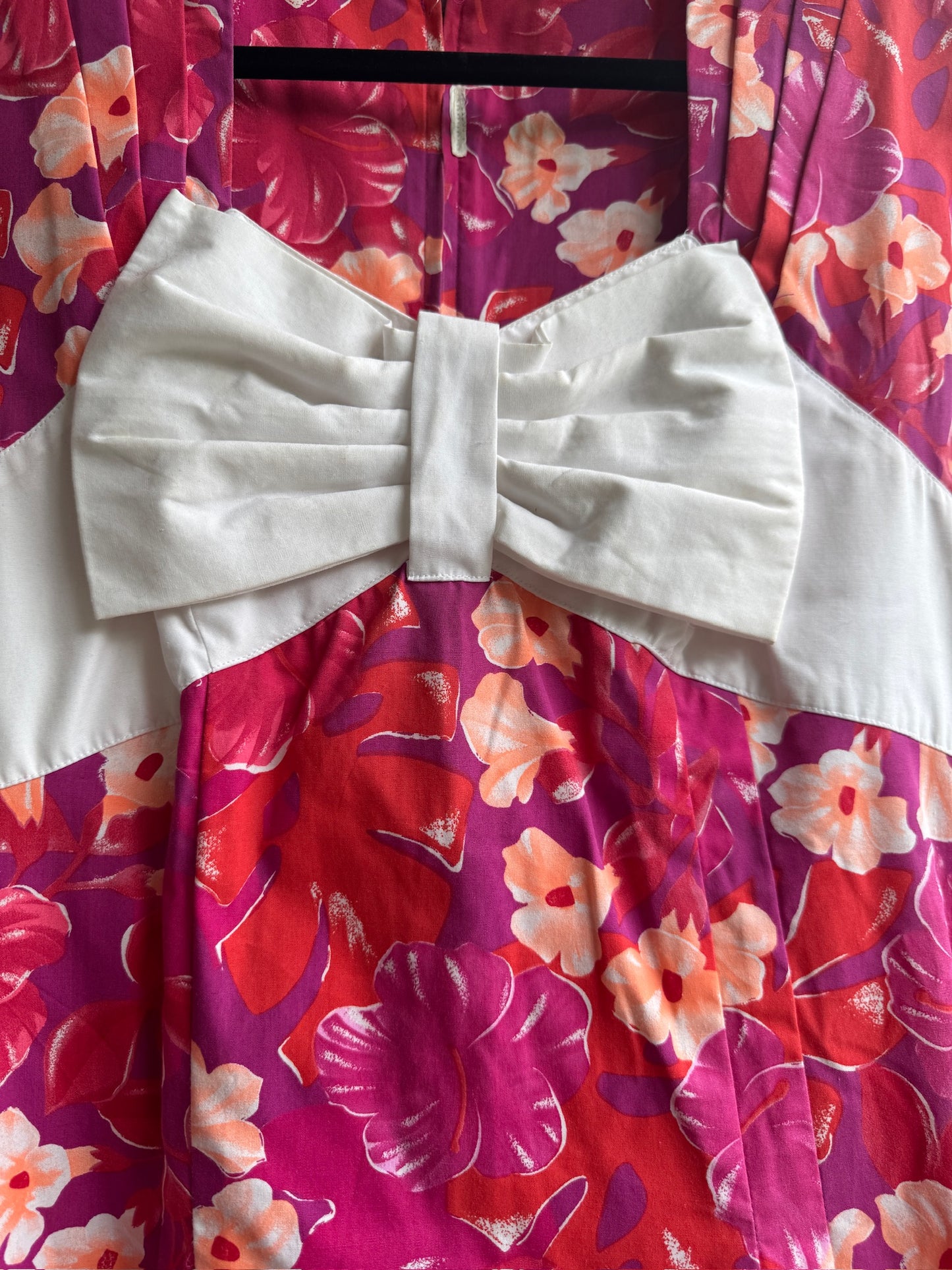 Vintage 1960s Tropical HibiscusPrint Hawaiian Dress, size s