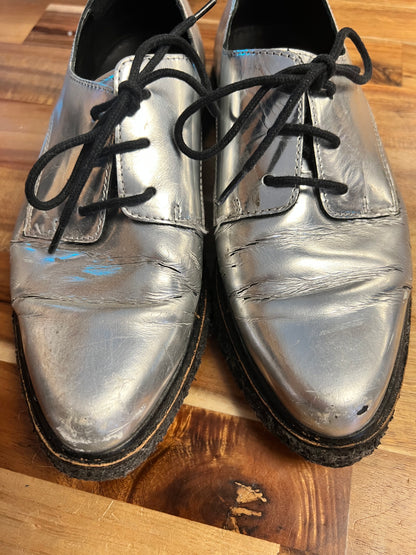 Ceremony Brand Silver Lace-Up Shoes, size 6.5