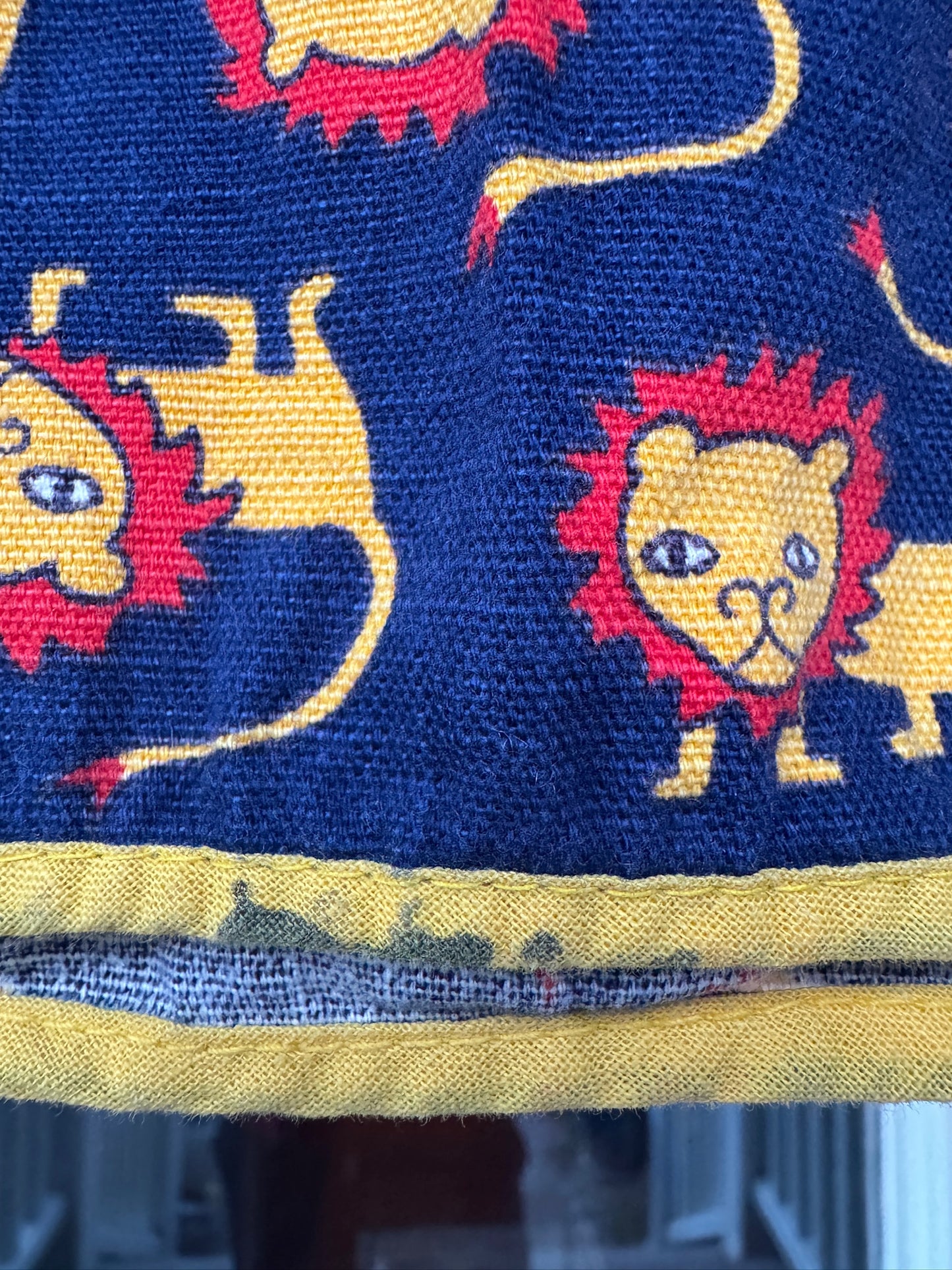 Vintage 70s Kid’s Lion Print Art Smock, Apron, 100% Cotton, Size Small