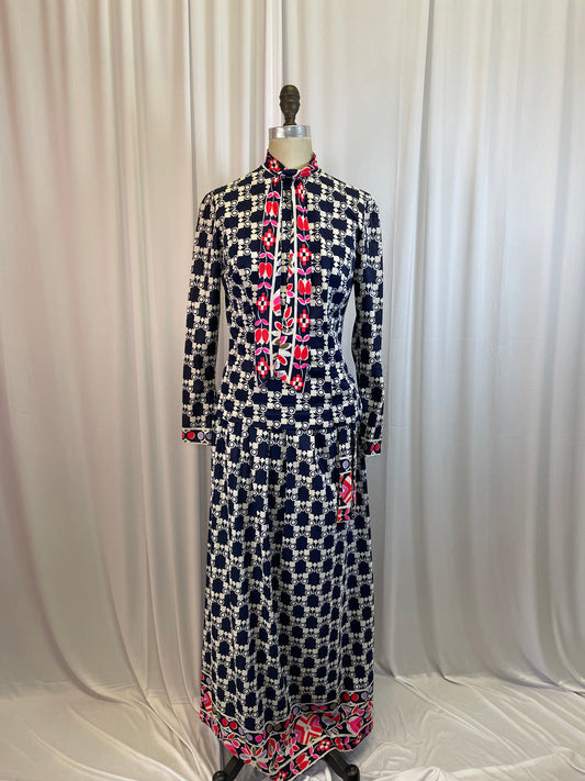 Vintage 70s Matching 2-Piece Top and Skirt