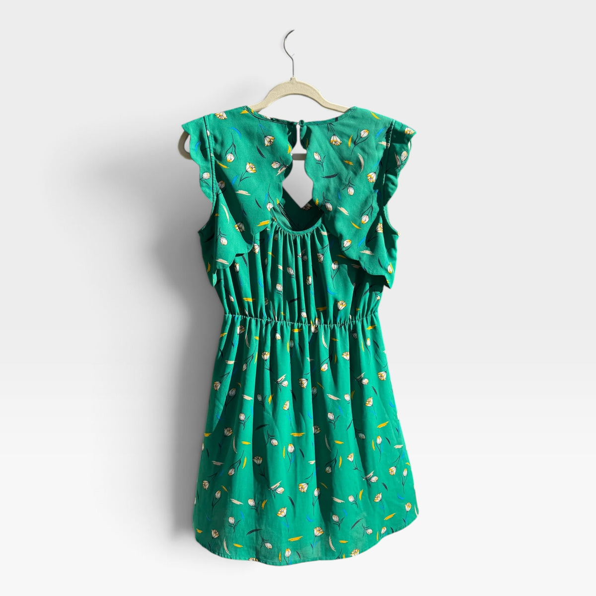 41 Hawthorn Midnight Scallop Detail Floral Tulip Dress in Green, Size MP