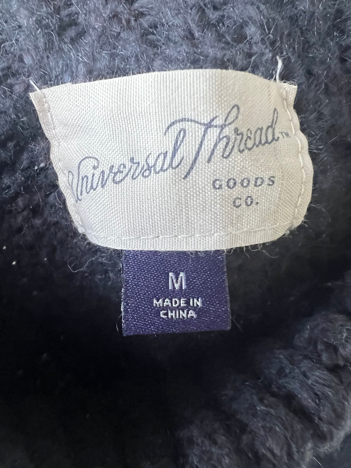 Universal Thread Women’s Black Pullover Sweater, Size M