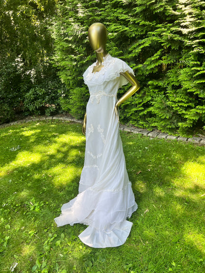 Vintage 1970’s Wedding Gown, size small