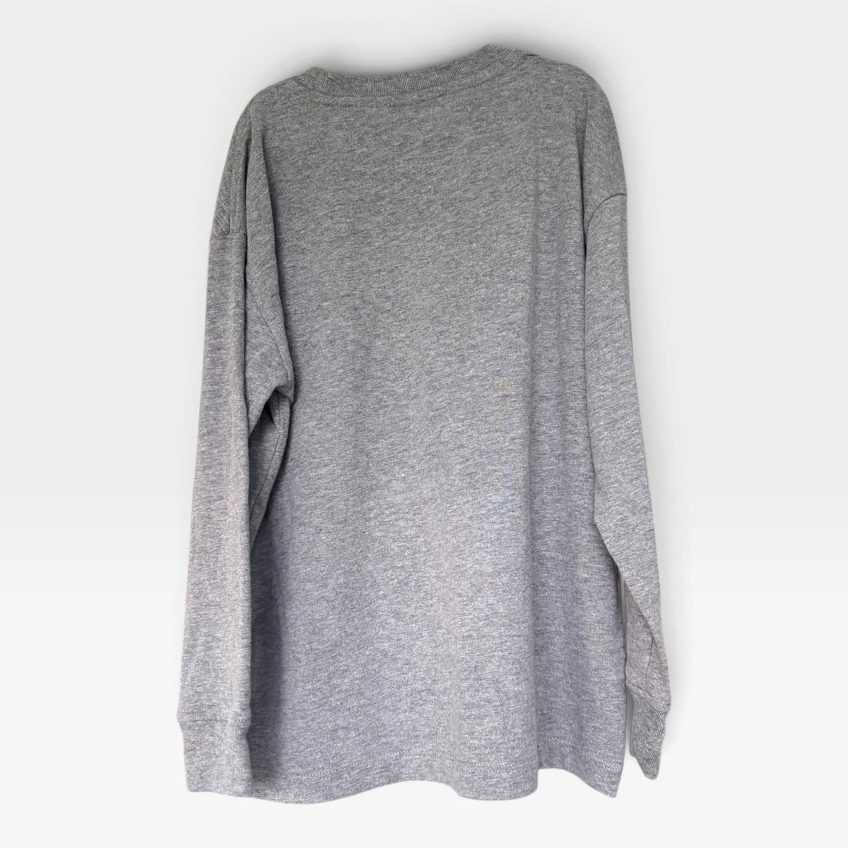 Old Navy Boy’s Gray Long Sleeved Oversized T-Shirt, Size Small (6 / 7)