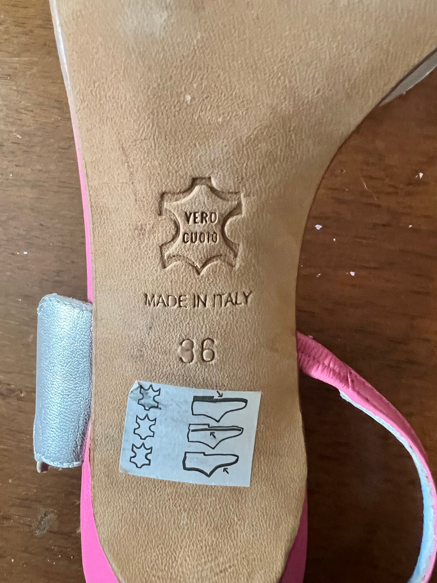 Ashley Dearborn Rainbow Heels size 36