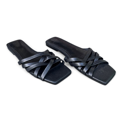Marc Fisher EUC Black Strappy Flat Slide Sandals, Size 8